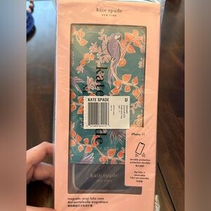 Kate Spade Bird Jungle Party Magnetic Wrap Folio Case iPhone 11 brand new in box